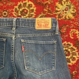 Levis 711 skinny size 26